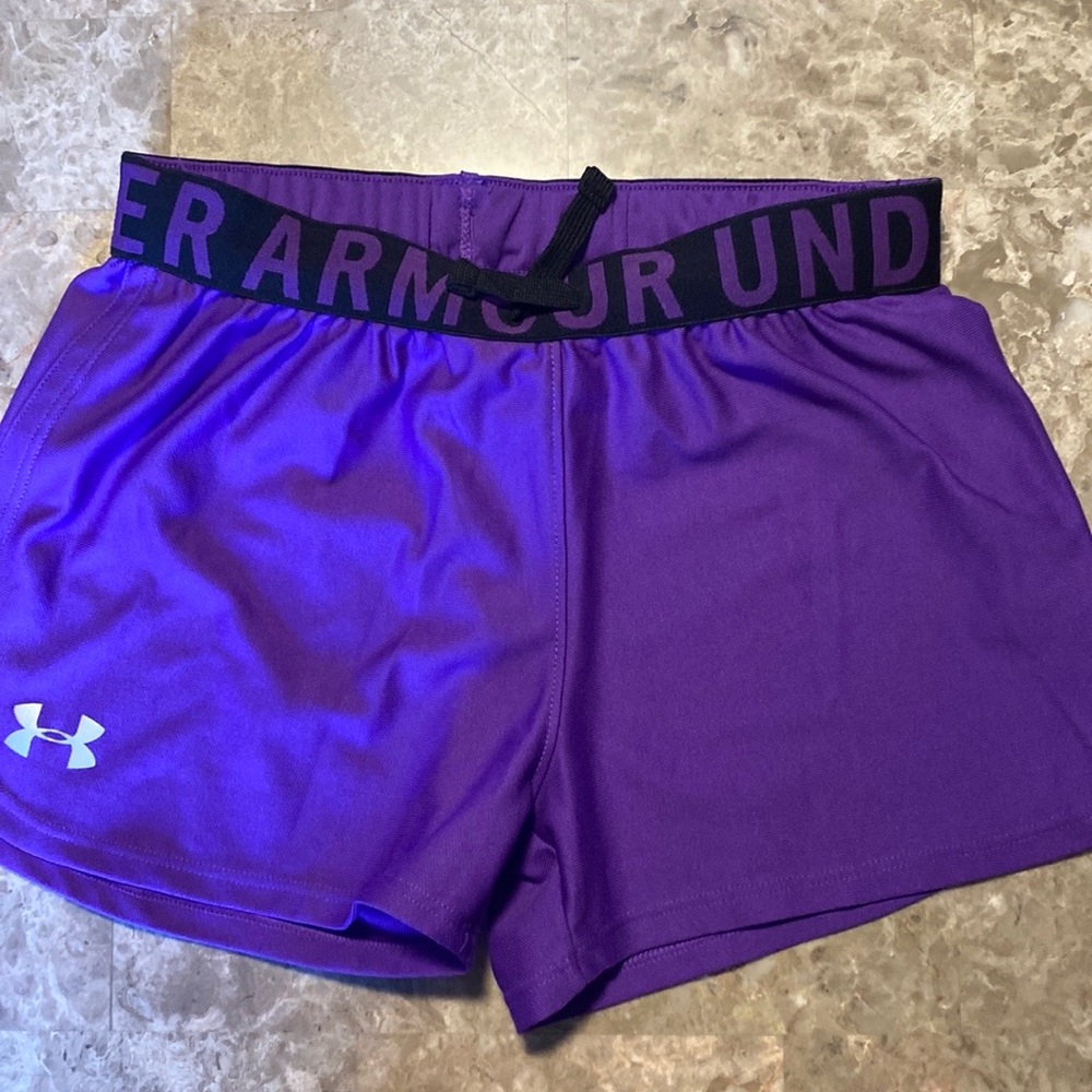 Used Girls UnderArmour Youth M